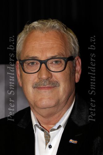 Amsterdam 2 november 2010
Rene Froger viert zijn 50e verjaardag met collega artiesten en vrienden in Carre.
oa Karin Bloemen Danny de Munk Ruth Jacoth Wesley Jeroen v d Boom Grant en Forsyth Thomas Berge Frans Bauer Linda de Mol Peter paul Muller Glennis GraceCarel Kraaijenhof en zoon Danny treden op. Caroline Tensen en Ron Brandsteder presenteren de avond. Ernst Daniel Smid
Peter Smulders bv