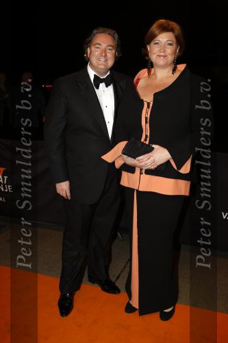 Leiden 30 oktober 2010
Premiere Soldaat van oranje op vliegbasis Valkenburg. Erwin v Lambaart met zijn vrouw
Peter Smulders bv