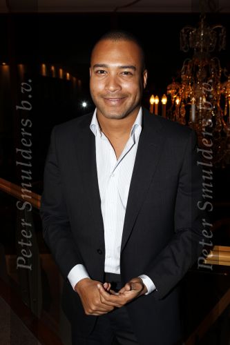 Hoorn 1 november 2010
Premiere Je Anne in de schouwburg van Hoorn. Everon Jackson Hooi
Peter Smulders bv