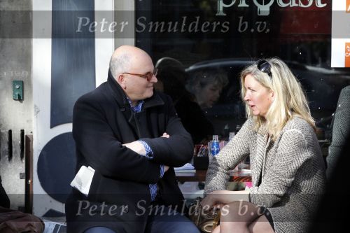 Amsterdam 25 oktober 2010
Felix Rottenberg op terras met .....
Peter Smulders bv