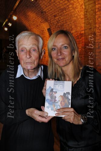 Amsterdam 28 oktober 2010
Presentatie boek Floortje Dessing. Haar vader en moeder zijn daarbij aanwezig.
Peter Smulders bv