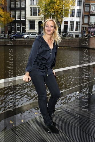 Amsterdam 28 oktober 2010
Presentatie boek Floortje Dessing. Haar vader en moeder zijn daarbij aanwezig.
Peter Smulders bv