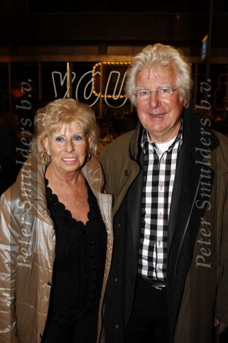Rotterdam 27 oktober 2010
Premiere urinetown in het luxor. Gerard Cox met vriendin
Peter Smulders bv
