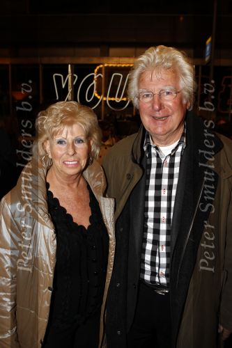 Rotterdam 27 oktober 2010
Premiere urinetown in het luxor. Gerard Cox met vriendin
Peter Smulders bv