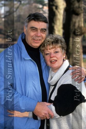 19 Februari 1994
Getty Kaspers (ex-zangeres van Eurovisie Songfestivalwinnaarsgroep Teach-In  in 1975 met het liedje Ding-a-Dong ) met haar man
Foto Peter Smulders BV