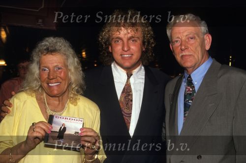 Amsterdam, 6 April 1992
Gordon met zijn ouders
Foto Peter Smulders BV