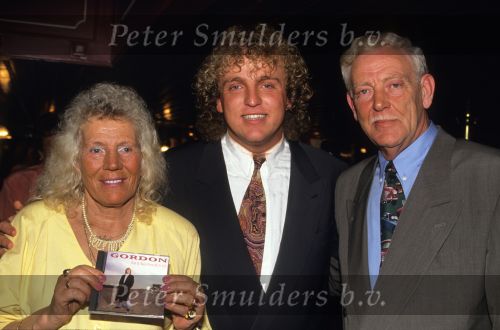 Amsterdam, 6 April 1992
Gordon met zijn ouders
Foto Peter Smulders BV
