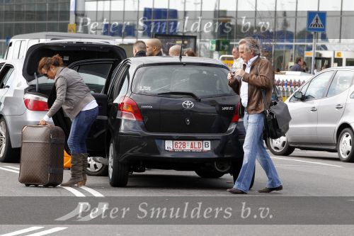 Schiphol 25 september 2010
Bea Bennet brengt Hans Breukhoven naar Schiphol.
Peter Smulders bv