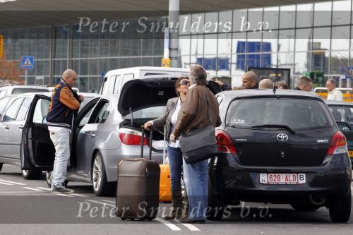 Schiphol 25 september 2010
Bea Bennet brengt Hans Breukhoven naar Schiphol.
Peter Smulders bv