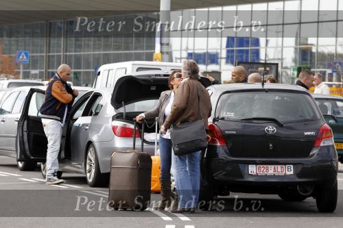 Schiphol 25 september 2010
Bea Bennet brengt Hans Breukhoven naar Schiphol.
Peter Smulders bv