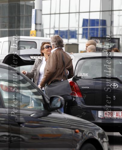 Schiphol 25 september 2010
Bea Bennet brengt Hans Breukhoven naar Schiphol.
Peter Smulders bv