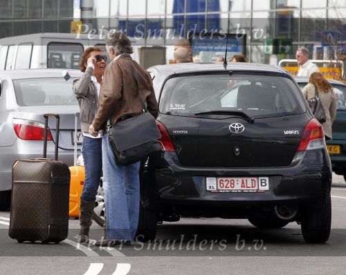 Schiphol 25 september 2010
Bea Bennet brengt Hans Breukhoven naar Schiphol.
Peter Smulders bv