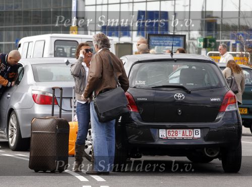 Schiphol 25 september 2010
Bea Bennet brengt Hans Breukhoven naar Schiphol.
Peter Smulders bv