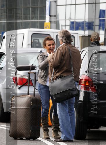 Schiphol 25 september 2010
Bea Bennet brengt Hans Breukhoven naar Schiphol.
Peter Smulders bv