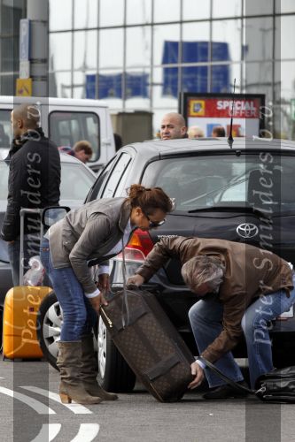 Schiphol 25 september 2010
Bea Bennet brengt Hans Breukhoven naar Schiphol.
Peter Smulders bv