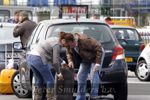 Schiphol 25 september 2010
Bea Bennet brengt Hans Breukhoven naar Schiphol.
Peter Smulders bv