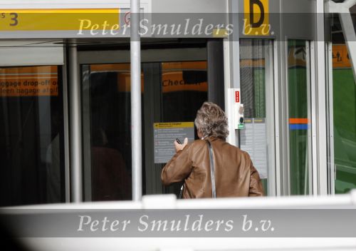 Schiphol 25 september 2010
Bea Bennet brengt Hans Breukhoven naar Schiphol.
Peter Smulders bv