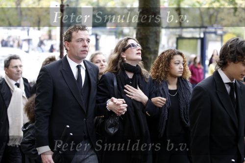 Amsterdam 6 november 2010
Herdenkingsdienst/begrafenis van Harry Mulisch in de stadsschouwburg van Amsterdam.
Peter Smulders bv