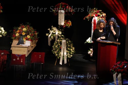 Amsterdam 6 november 2010
Herdenkingsdienst/begrafenis van Harry Mulisch in de stadsschouwburg van Amsterdam.
Peter Smulders bv