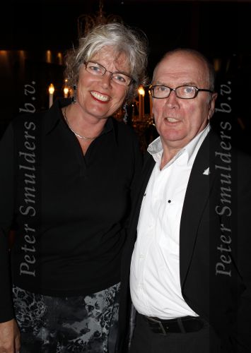 Hoorn 1 november 2010
Premiere Je Anne in de schouwburg van Hoorn. Harry Slinger met vrouw en gehoorapparaat
Peter Smulders bv