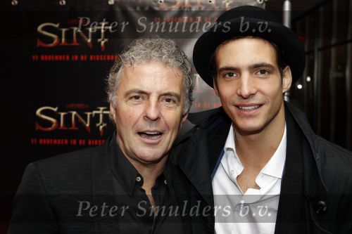 Amsterdam 3 november 2010
Premiere van de film Sint in de stopera van Amsterdam. Huub Stapel Egbert Jan Weeber Caro Lensen Dick Maas en Escha Tanihatu
Peter Smulders bv