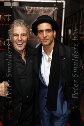 Amsterdam 3 november 2010
Premiere van de film Sint in de stopera van Amsterdam. Huub Stapel Egbert Jan Weeber Caro Lensen Dick Maas en Escha Tanihatu
Peter Smulders bv