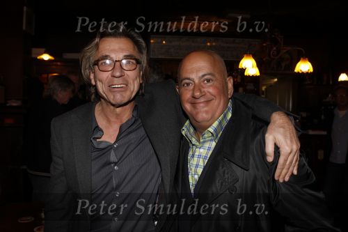 Amsterdam 1 november 2010
Presentatie van twee boeken van Jan Mulder bij cafe scheltema. Jan met Jack v Gelder
Peter Smulders bv