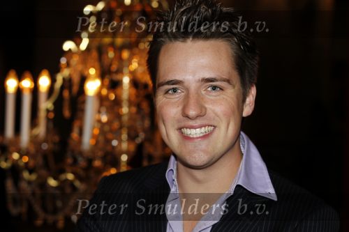 Hoorn 1 november 2010
Premiere Je Anne in de schouwburg van Hoorn.  Job Bovenlander
Peter Smulders bv
