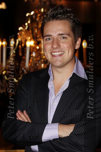 Hoorn 1 november 2010
Premiere Je Anne in de schouwburg van Hoorn.  Job Bovenlander
Peter Smulders bv