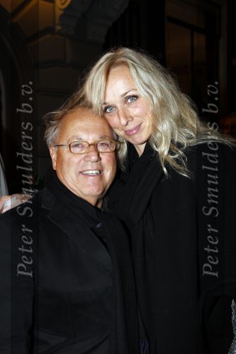 Amsterdam 2 november 2010
Rene Froger viert zijn 50e verjaardag met collega artiesten en vrienden in Carre.
Joop Braakhekke en Elen Evers
Peter Smulders bv