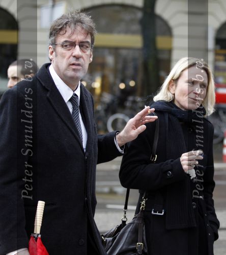 Amsterdam 6 november 2010
Herdenkingsdienst/begrafenis van Harry Mulisch in de stadsschouwburg van Amsterdam. Joost Zwagerman met vrouw
Peter Smulders bv