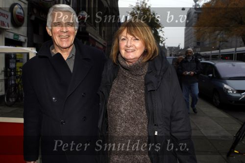 Amsterdam 1 november 2010
Presentatie van twee boeken van Jan Mulder bij cafe scheltema. Kees v Kooten met zijn vrouw
Peter Smulders bv