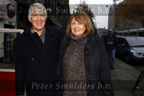 Amsterdam 1 november 2010
Presentatie van twee boeken van Jan Mulder bij cafe scheltema. Kees v Kooten met zijn vrouw
Peter Smulders bv