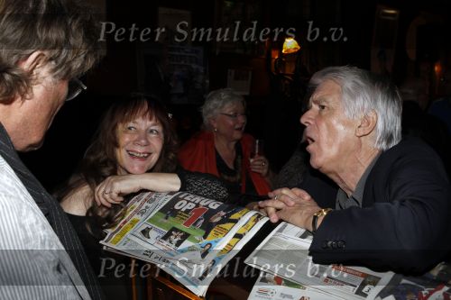 Amsterdam 1 november 2010
Presentatie van twee boeken van Jan Mulder bij cafe scheltema. Kees v Kooten
Peter Smulders bv