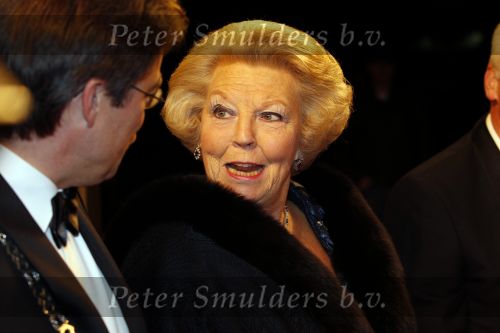 Leiden 30 oktober 2010
Premiere Soldaat van oranje op vliegbasis Valkenburg. Koningin Beatrix
Peter Smulders bv