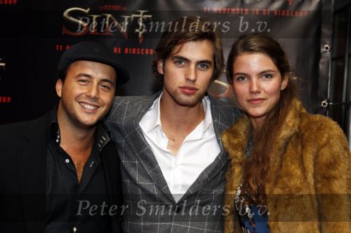 Amsterdam 3 november 2010
Premiere van de film Sint in de stopera van Amsterdam. John Karthaus en Manuel Broekman met zijn vriendin
Peter Smulders bv