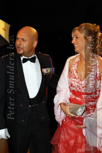 Leiden 30 oktober 2010
Premiere Soldaat van oranje op vliegbasis Valkenburg. Marco Kroon met zijn vrouw
Peter Smulders bv