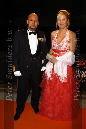 Leiden 30 oktober 2010
Premiere Soldaat van oranje op vliegbasis Valkenburg. Marco Kroon met zijn vrouw
Peter Smulders bv