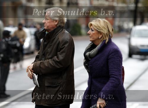 Amsterdam 6 november 2010
Herdenkingsdienst/begrafenis van Harry Mulisch in de stadsschouwburg van Amsterdam. Marga v Praag met man
Peter Smulders bv