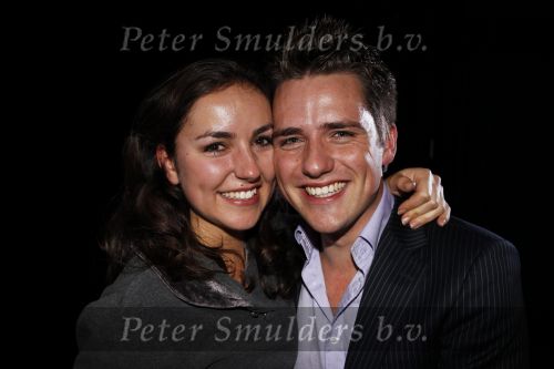 Hoorn 1 november 2010
Premiere musical Je Anne in de schouwburg van Hoorn. De hoofdrollen worden oa gwespeeld door Abke Bruins Thom Hoffman Levi v Kempen Marloes v d Heuvel Sanne Bosman Frans Maas Annemarie Maas en Mark v d Laan. Marloes met vriend Job Bovenlander
Peter Smulders bv