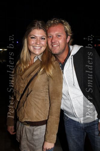 Amsterdam 31 oktober 2010
Feestje bij strand Zuid van de CLUB. Pauline Wingelaar (gooisch meisje) met vriend
Peter Smulders bv