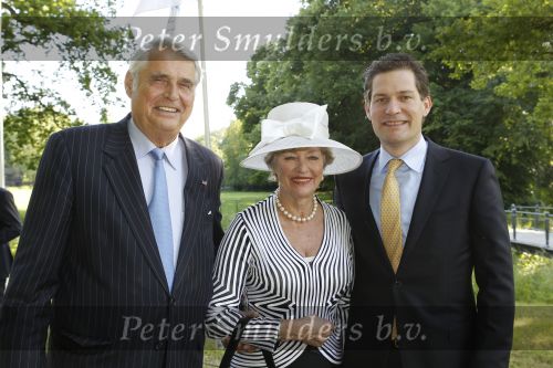 Breukelen 16 juni 2010
Haringparty op Neyenrode.
Peter Legro met zijn vrouw
Peter Smulders bv