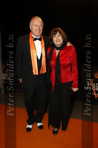 Leiden 30 oktober 2010
Premiere Soldaat van oranje op vliegbasis Valkenburg. Peter Tuinman met vrouw
Peter Smulders bv