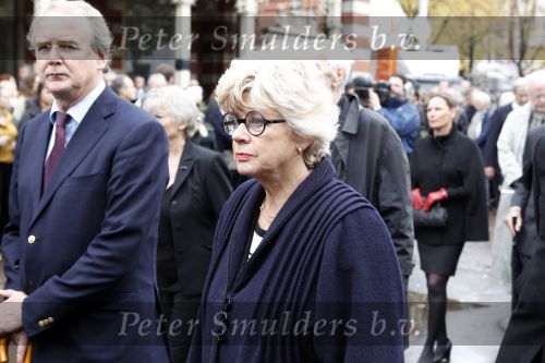 Amsterdam 6 november 2010
Herdenkingsdienst/begrafenis van Harry Mulisch in de stadsschouwburg van Amsterdam. petra Lasseur
Peter Smulders bv