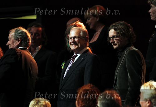 Amsterdam 2 november 2010
Rene Froger viert zijn 50e verjaardag met collega artiesten en vrienden in Carre.
Pieter v Vollenhoven met Prins Bernhard jr
Peter Smulders bv