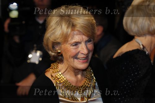 Leiden 30 oktober 2010
Premiere Soldaat van oranje op vliegbasis Valkenburg. Prinses Irene
Peter Smulders bv