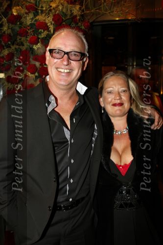 Amsterdam 22 oktober 2010
Televizierring 2010 in carre. Rene v d Gijp met vrouw
Peter Smulders bv