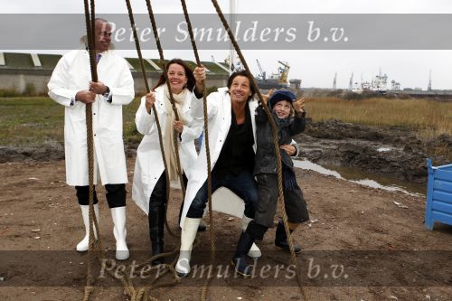 Amsterdam 4 november 2010
Rick Engelkes en Kruimeltje ( Joes Brauers) slaan de eerste paal voor het nieuwe pand van REP Rick Engelkes Productions.
Peter Smulders bv