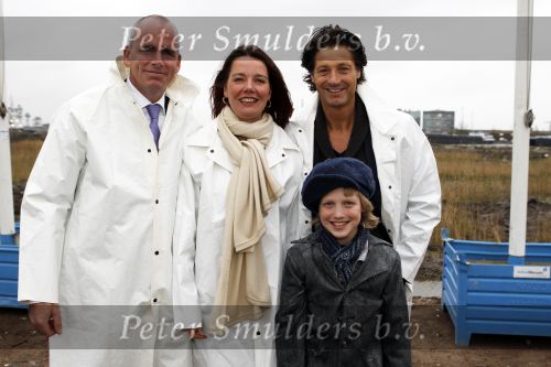 Amsterdam 4 november 2010
Rick Engelkes en Kruimeltje ( Joes Brauers) slaan de eerste paal voor het nieuwe pand van REP Rick Engelkes Productions.
Peter Smulders bv