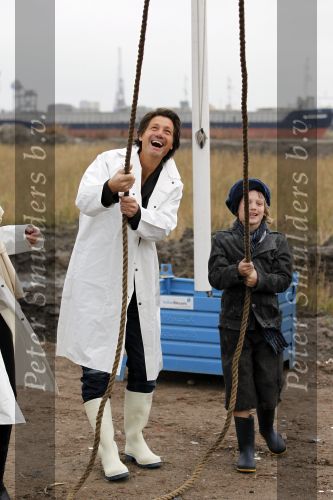 Amsterdam 4 november 2010
Rick Engelkes en Kruimeltje ( Joes Brauers) slaan de eerste paal voor het nieuwe pand van REP Rick Engelkes Productions.
Peter Smulders bv